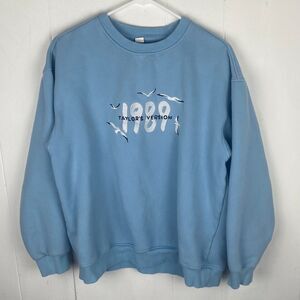 Taylor Swift 1989 Taylor’s Version Baby Blue Crewneck Sweater Women’s L Merch